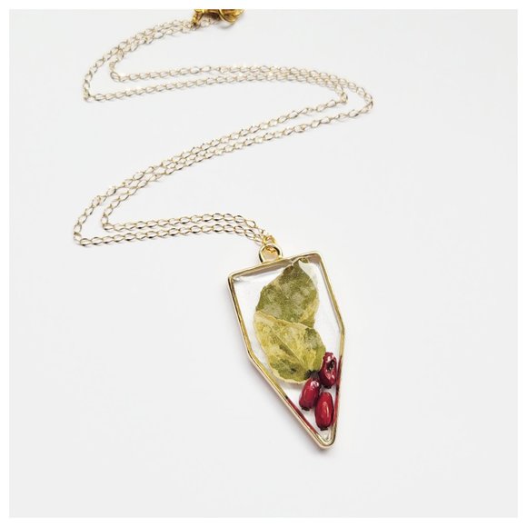 Handnade Pendant Necklace Green Red and Gold Pressed Dried Leaves and Berries - Picture 3 of 10